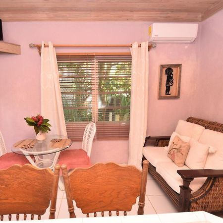 The Sugar Apple Lodging Dunmore Town Buitenkant foto