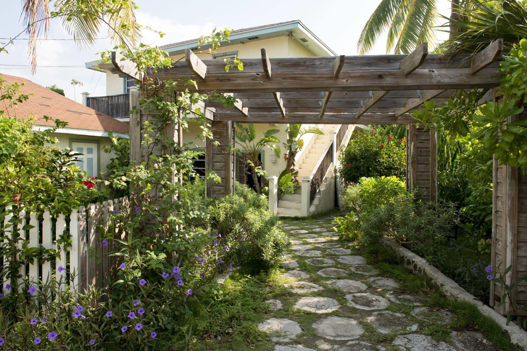 The Sugar Apple Lodging Dunmore Town Buitenkant foto