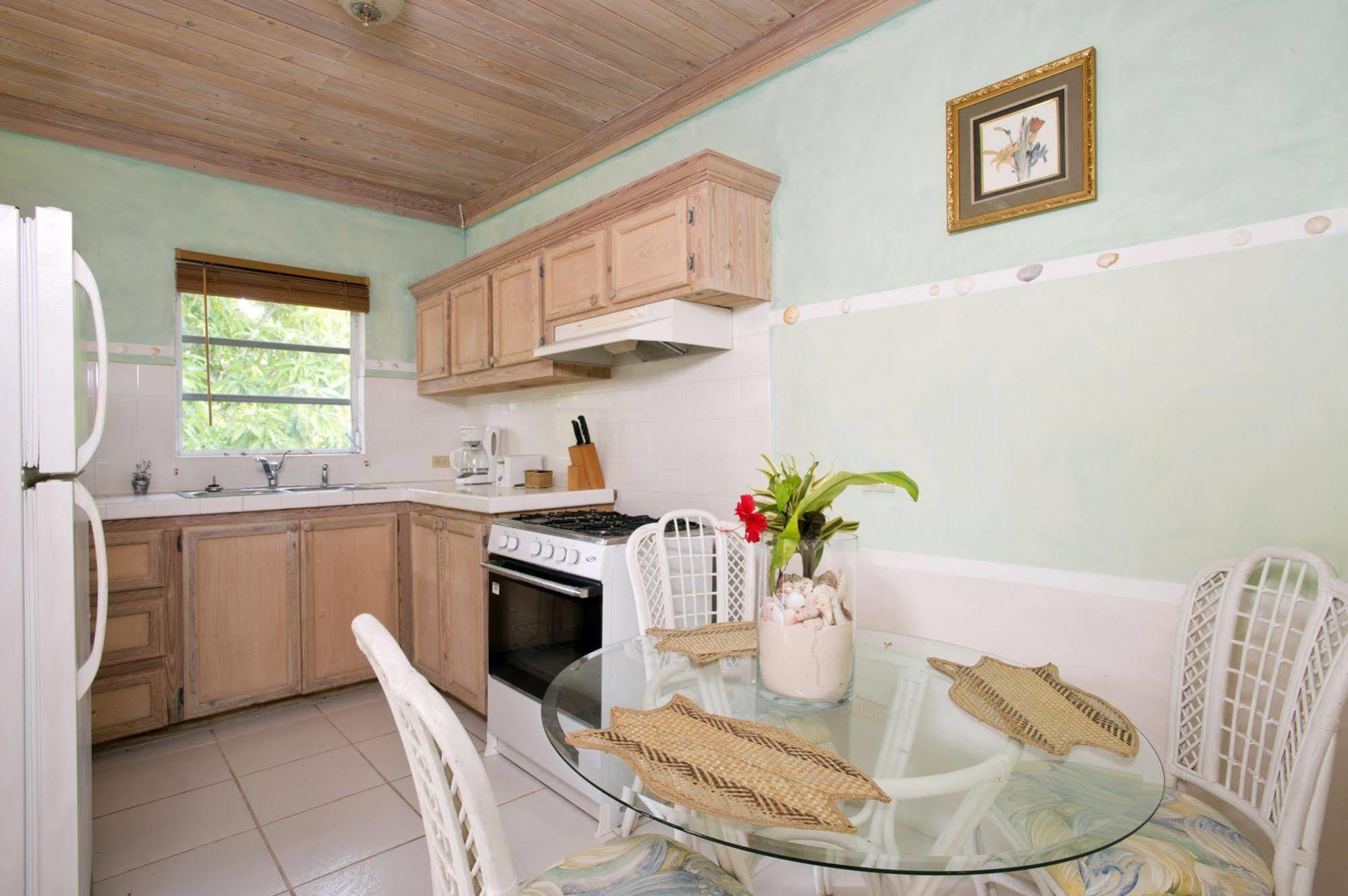 The Sugar Apple Lodging Dunmore Town Buitenkant foto