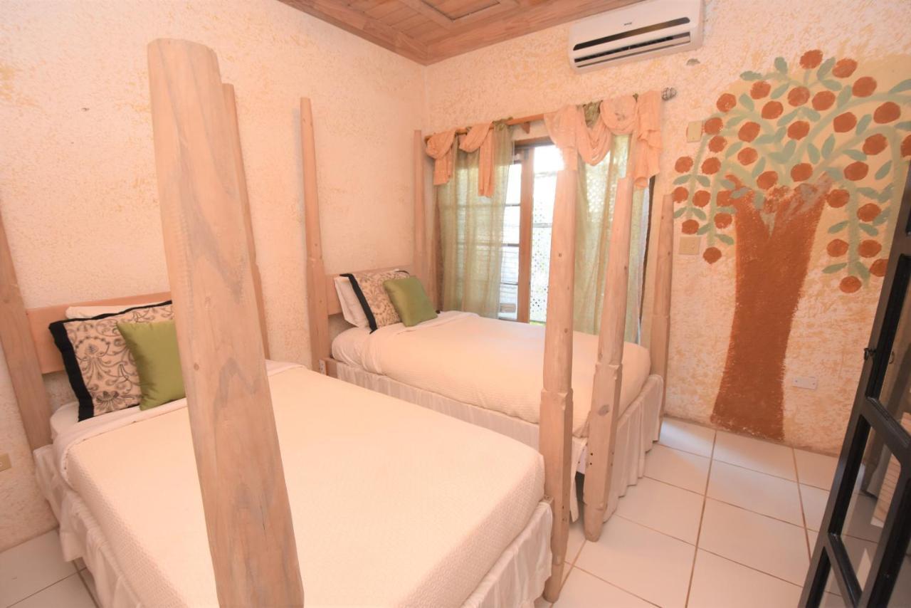 The Sugar Apple Lodging Dunmore Town Buitenkant foto