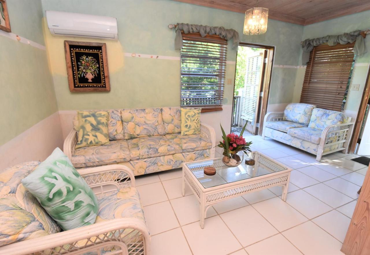 The Sugar Apple Lodging Dunmore Town Buitenkant foto