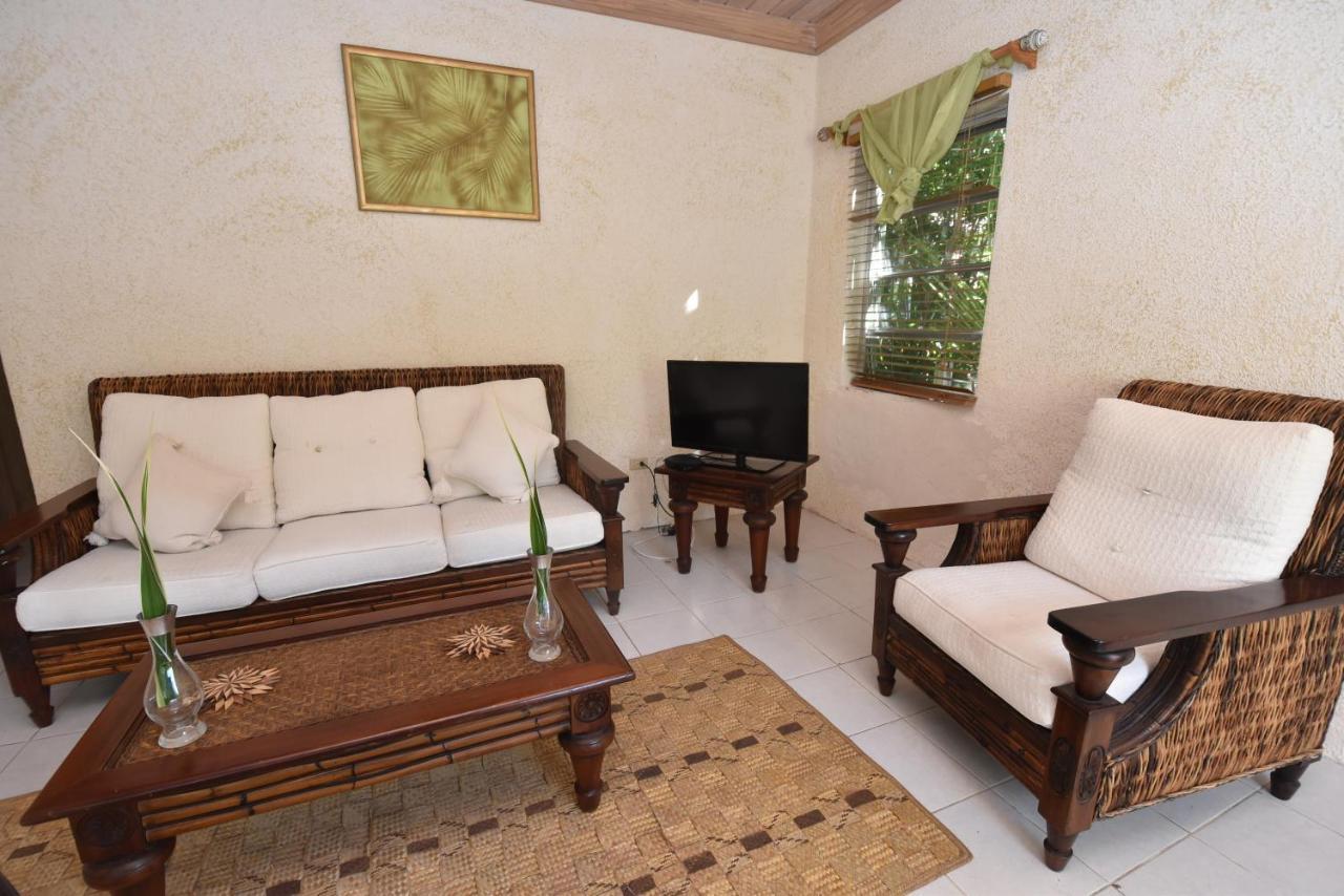 The Sugar Apple Lodging Dunmore Town Buitenkant foto