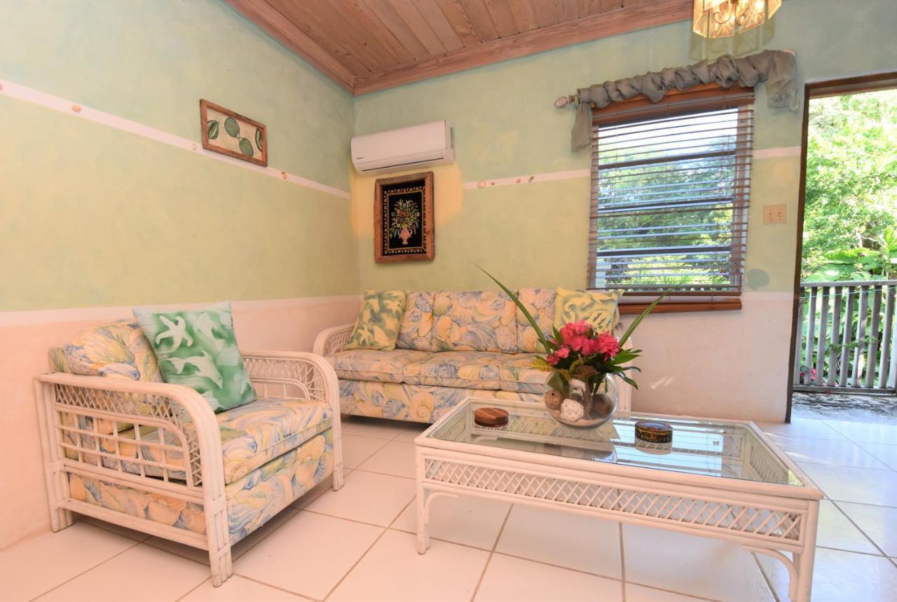 The Sugar Apple Lodging Dunmore Town Buitenkant foto
